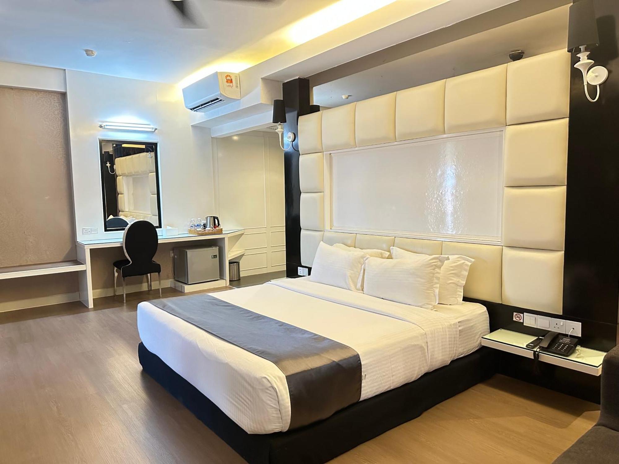 The Sterling Boutique Hotel Melaka Extérieur photo